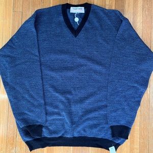 Beautiful cashmere v-neck sweater